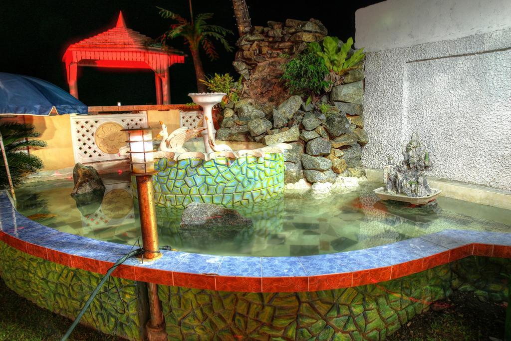 Jaimee'S Hotel, Resort And Restaurant Maasin  Exterior foto
